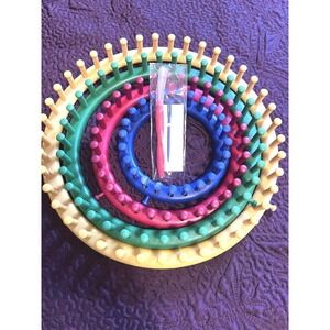 Complete Provo Craft Knifty Knitter Round Loom Set 4 Looms Bag Tools 2003 Vtg.